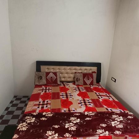 Keshav Narayan Home Stay Mathura Kültér fotó