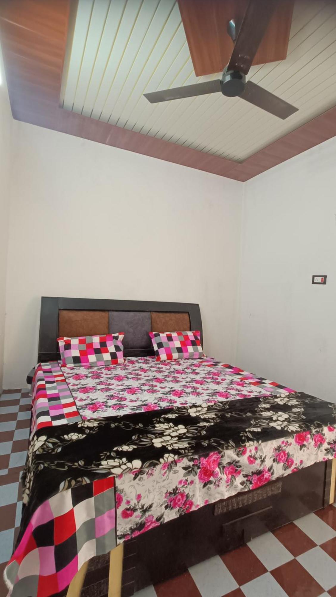 Keshav Narayan Home Stay Mathura Kültér fotó
