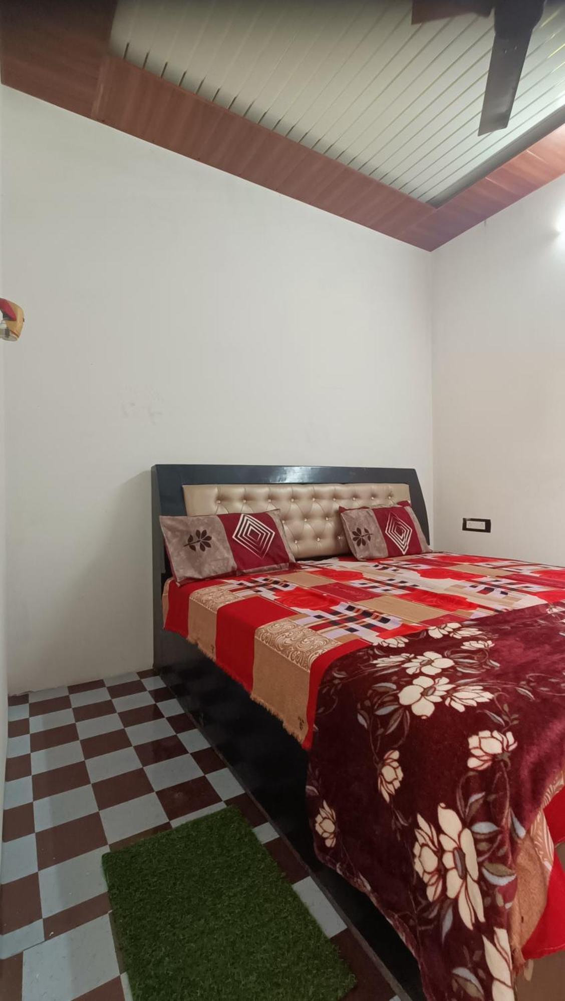 Keshav Narayan Home Stay Mathura Kültér fotó